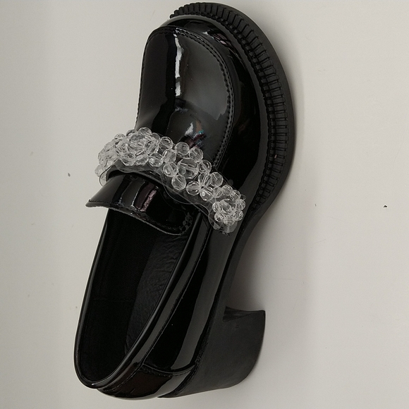 Brand New, Never Worn black patent leather Mary Janeshoes with clear beaded band - Picture 2 of 4